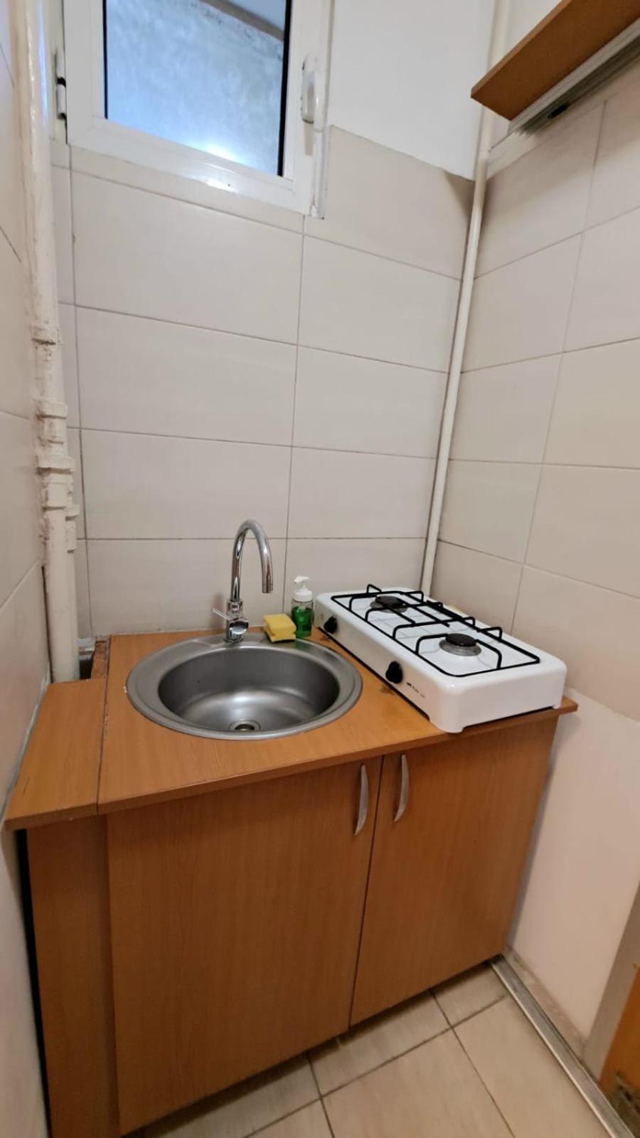Inchiriez Garsoniera In Regim Hotelier Unirii Bukares Bagian luar foto