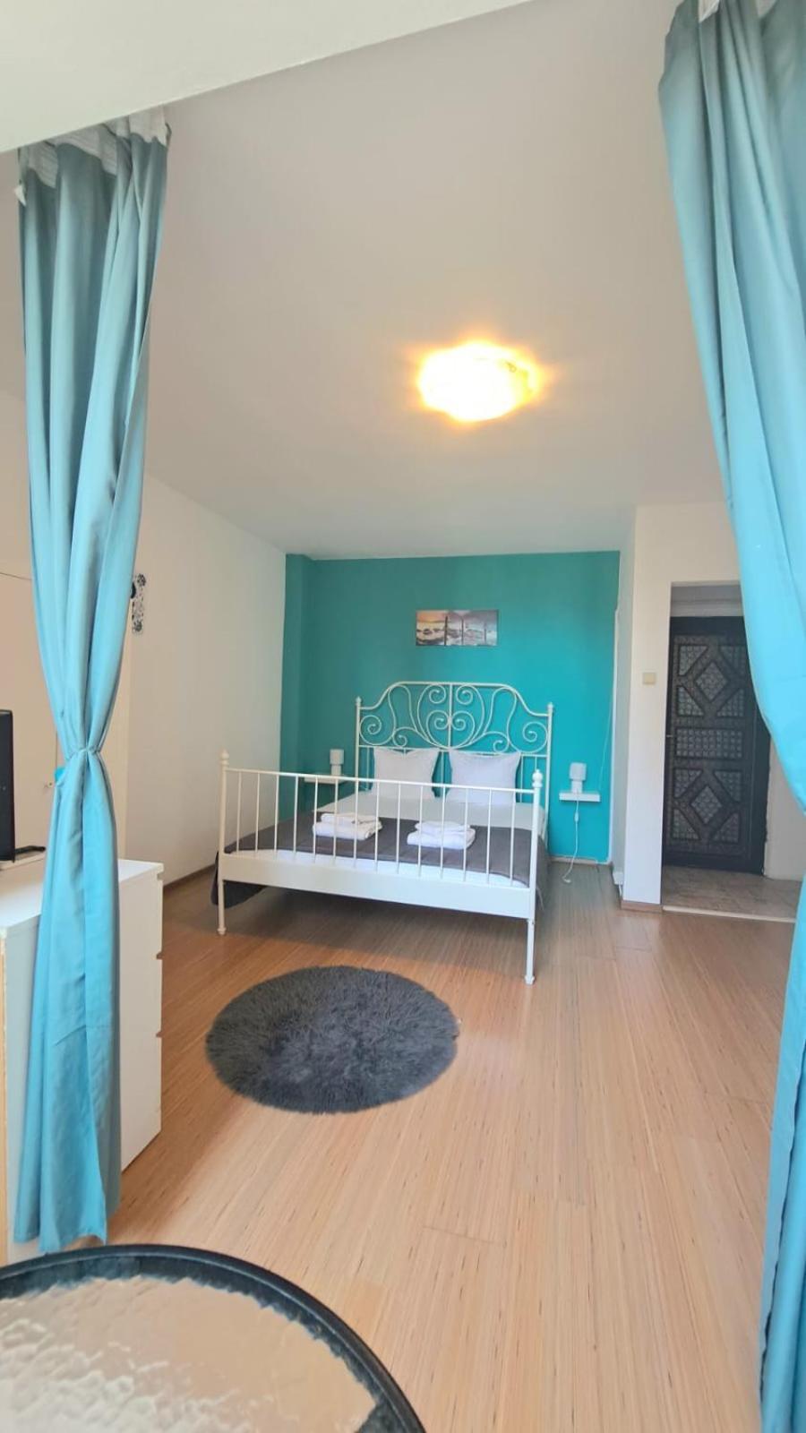 Inchiriez Garsoniera In Regim Hotelier Unirii Bukares Bagian luar foto